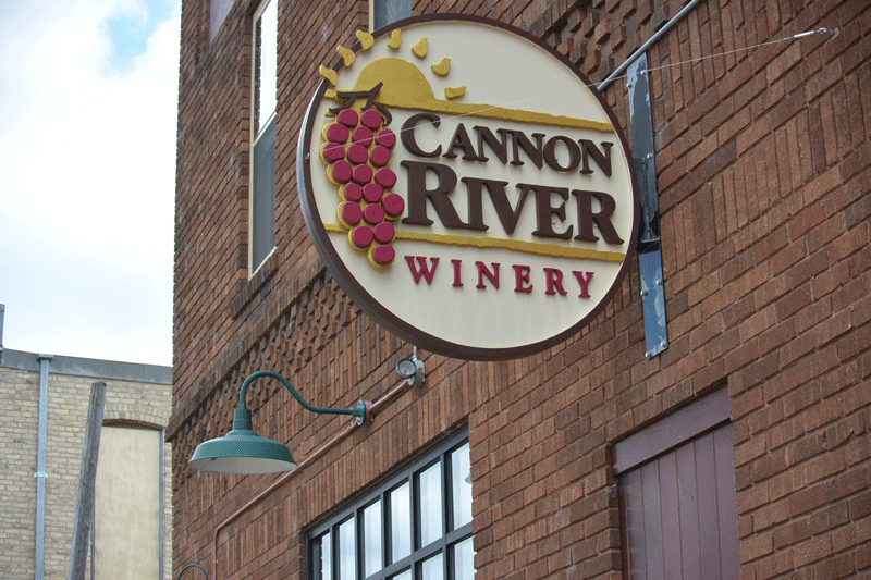 cannon-falls-winery